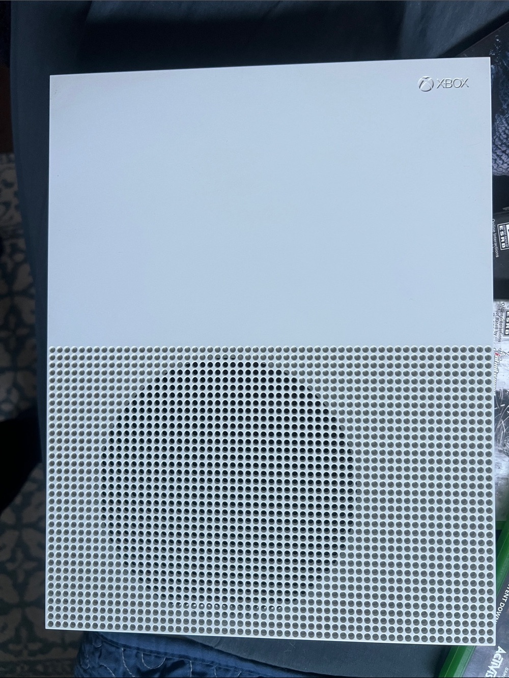 BUNDLE ! Xbox One S White Console - Clean White Finish - Picture 4 of 9